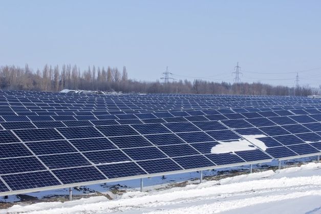 В Никополе заработала новая солнечная электростанция, построенная на средства канадских инвесторов