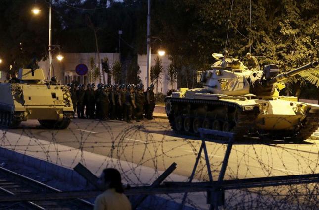 В Анкаре 64 человека приговорили к пожизненному заключению за попытку переворота в 2016 году