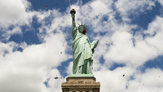 В Нью-Йорке закрылась Статуя Свободы