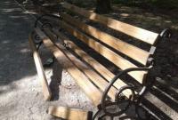 В парке Одессы неизвестные украли 100 новых скамеек - мэр