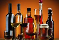 Каждый украинец в среднем тратит на алкоголь 600 грн