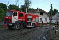 В пяти областях Украины наблюдаются подтопления и повреждения жилых домов из-за непогоды