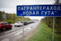Десятки автобусов с украинцами застряли на выезде из Беларуси