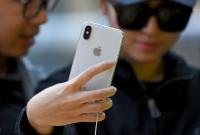 Apple планировала выпустить iPhone X без порта зарядки