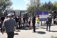 Годовщина трагедии 2 мая в Одессе: у входа на Куликово поле произошла потасовка, есть задержанные