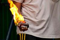 В Харьковской области мужчина бросил бутылку с зажигательной смесью в беседку из-за шума подростков