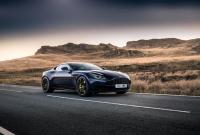 Aston Martin представил новую версию суперкара DB11