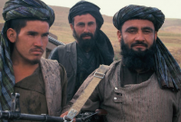 Сотни школ закрыли в Афганистане из-за наступления талибов