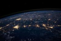 Тысячи спутников Маска покроют Землю глобальным интернетом, который невозможно отключить