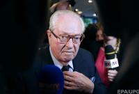 Ле Пена лишили должности почетного председателя Народного фронта Франции