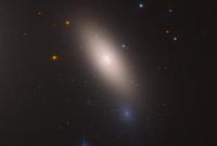 "Хаббл" открыл реликтовую галактику недалеко от Млечного Пути (видео)