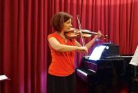 Українська скрипалька проводить благодійні концерти у Берліні