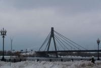 В Киеве мужчина спрыгнул с моста
