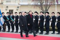 Президент Латвии анонсировал поездку на Донбасс