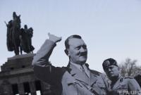 В Германии чиновника уволили за поздравления Гитлера с днем ​​рождения