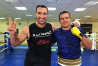 Две легенды в ринге: Усик провел спарринг с Владимиром Кличко