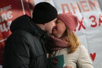 Брачная лихорадка в Украине: на Валентинов день поженились почти 2400 пары