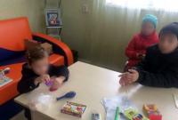 Женщина в Ивано-Франковске едва не заморила голодом своих детей