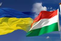 В сети разгорается новый языковой скандал: в венгерском ресторане Киева отказались обслужить замминистра на украинском