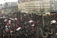 В Вене несколько тысяч человек вышли на антиправительственный протест