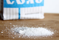 Ученые выяснили, что соль может стать причиной инсульта и старения