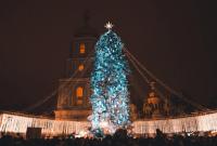 Главную новогоднюю елку Украины зажгут завтра в 19:00