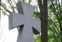 На востоке Польши осквернили крест на могиле украинских подпольщиков
