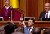 Зеленский произнес первую речь на посту президента