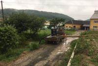 В Закарпатской области продолжается ликвидация последствий паводка, уровень воды спадает