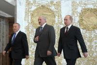 Bloomberg: Путин выбирает между ликвидацией Беларуси и сценарием Назарбаева