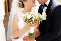 В День влюбленных в Украине поженились почти 2,5 тыс. пар