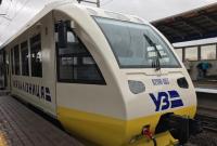 На пасхальные праздники "Укрзализныця" назначила 24 дополнительных поезда