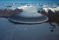 Гренландия начала таять в 7 раз быстрее, чем в 90-е, - ученые
