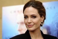 Инсайдер объяснил, почему Анджелина Джоли не встречается с мужчинами после развода с Брэдом Питтом