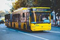Без жетонов, бумажных билетов и кондукторов: общественный транспорт Киева ждут изменения