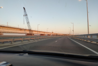 В сети показали свежие фото пустынного Крымского моста