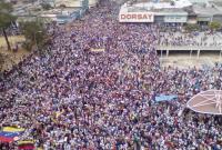 Политический кризис в Венесуэле: массовые протесты, попытка устранения Мадуро и реакция мира