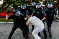 Потрапили під роздачу: глава МВС Білорусі вибачився за "травми випадкових людей"