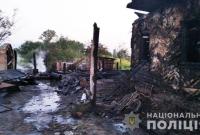 Дом горел до утра: на Черниговщине в пожаре погибли взрослый и 2-летний ребенок