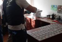 На Киевщине чиновника Государственного геммологического центра словили на взятке