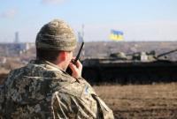 Ситуация на Донбассе обострилась: один украинский военный погиб, двое ранены