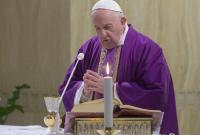 Из-за коронавируса Папа Франциск позволил транслировать утренние мессы