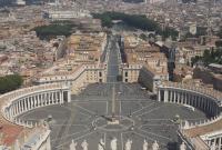 Великодні служби у Ватикані проходитимуть без парафіян