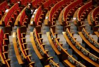 Голосовать за законопроекты только по четвергам: депутаты предлагают изменить регламент Рады