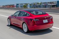 Выяснили, при каком пробеге Tesla Model 3 начинает меньше вредить экологии, чем кроссовер с ДВС