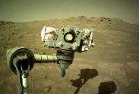 Марсоход NASA готовится добыть еще один образец почвы Красной планеты