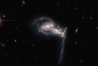 Новое фото с телескопа Hubble: в NASA показали снимок скопления галактик в созвездии Рыси